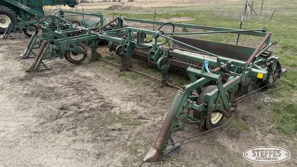 1998 Pickett One Step 6030 Edible Bean Windrower