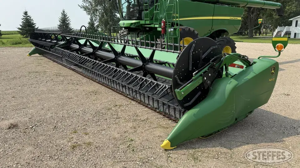 2019 John Deere 745FD Draper Head