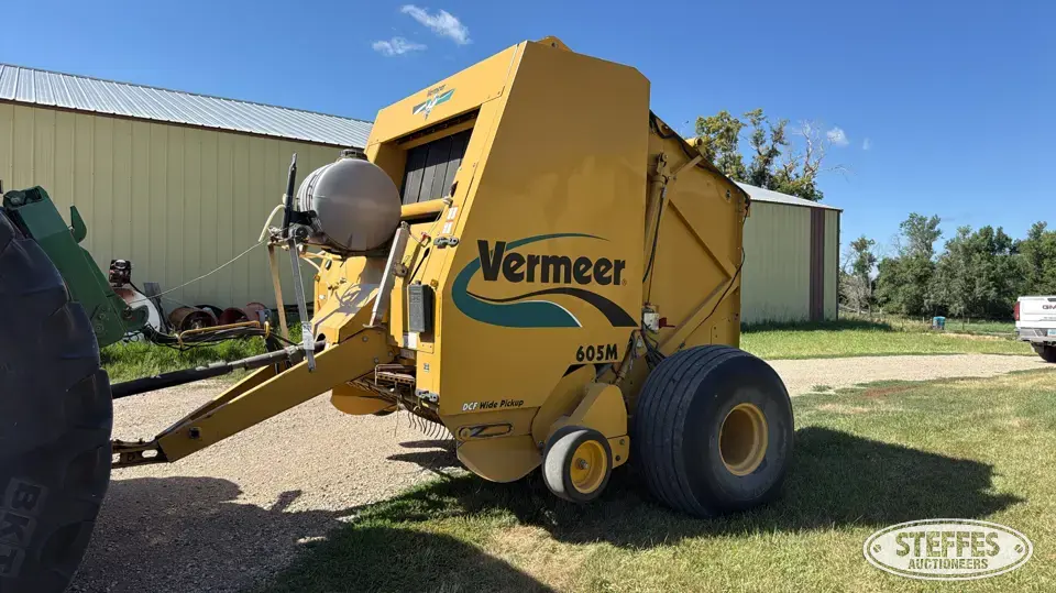 Vermeer 605M Round Baler