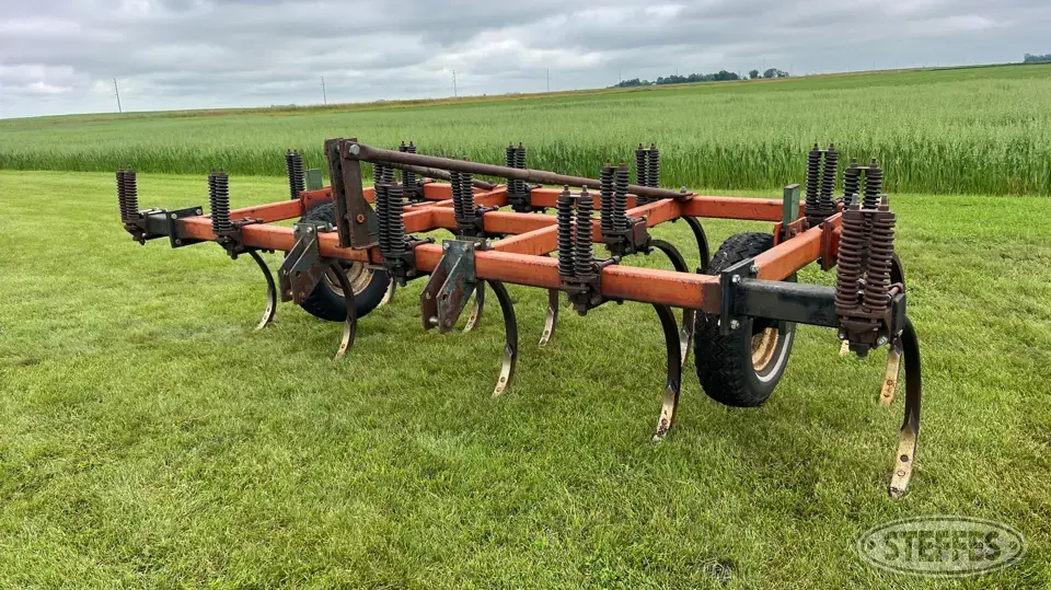 Brillion Chisel Plow