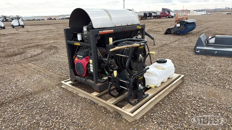 Landa SLT8-30324E Shop Equipment-Other