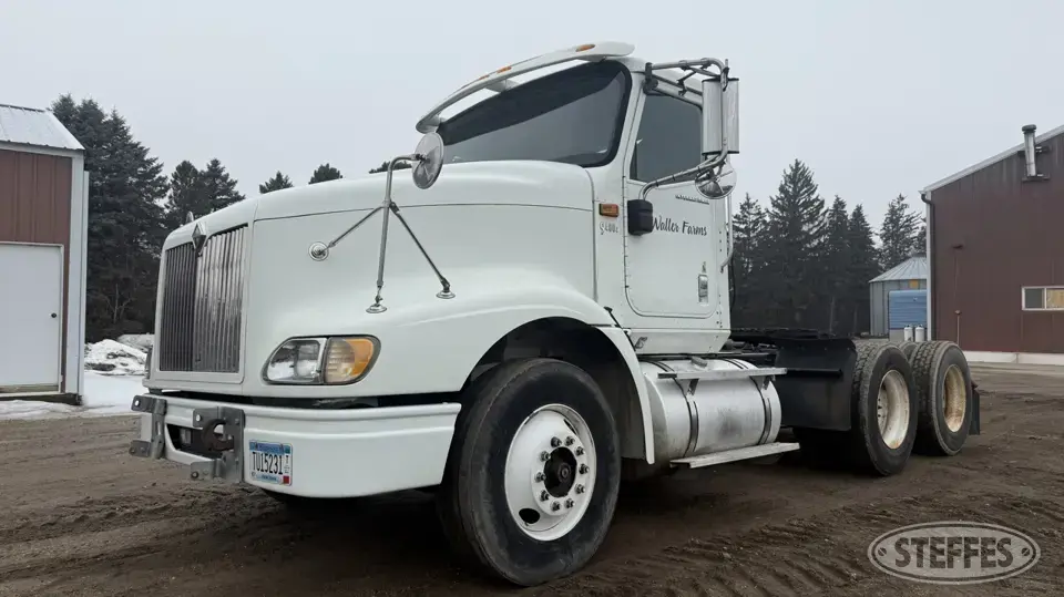 2007 International 9400i Conventional Truck without Sleeper