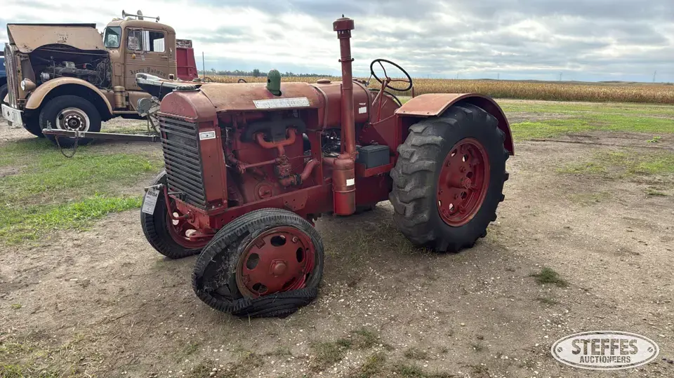 1940 McCormick Deering W-30 Collectible Tractor