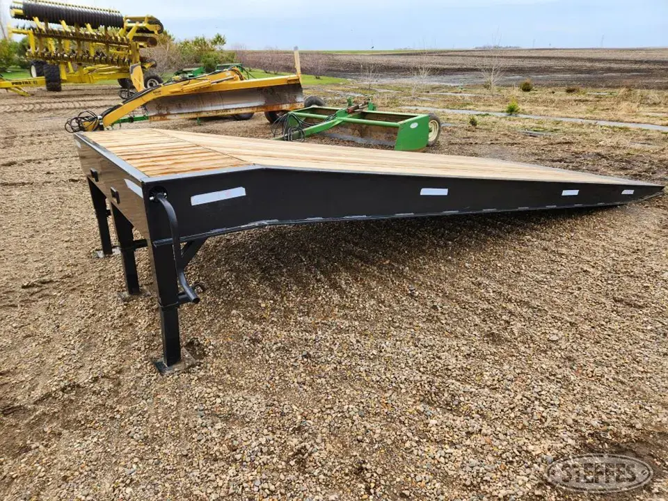 Industrias America R820 Farm Support Item