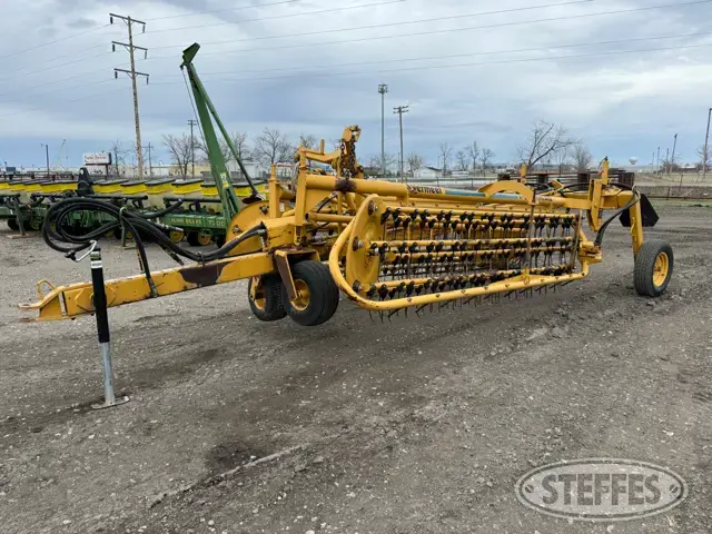 Vermeer R-23 Twin Rake