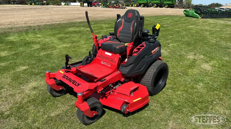2021 Gravely Pro-Turn 660 Zero Turn Mower
