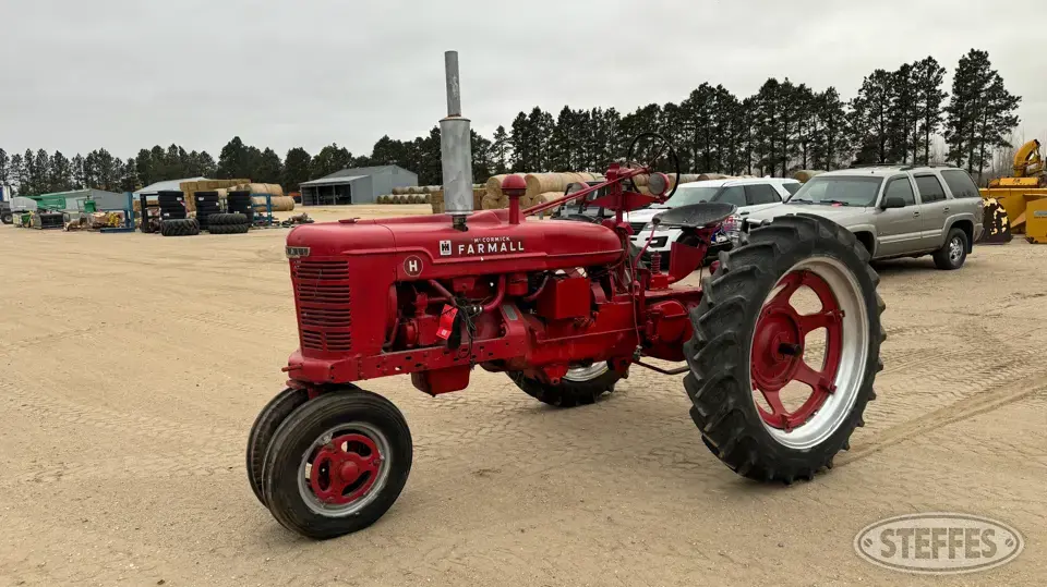 1944 Farmall H 2WD Tractor