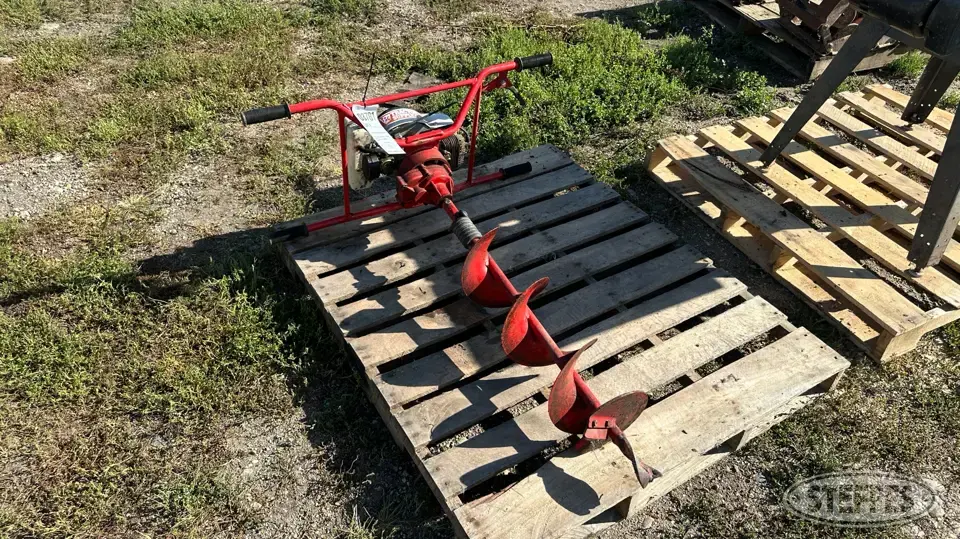 Tecumseh post hole auger Farm Support Item