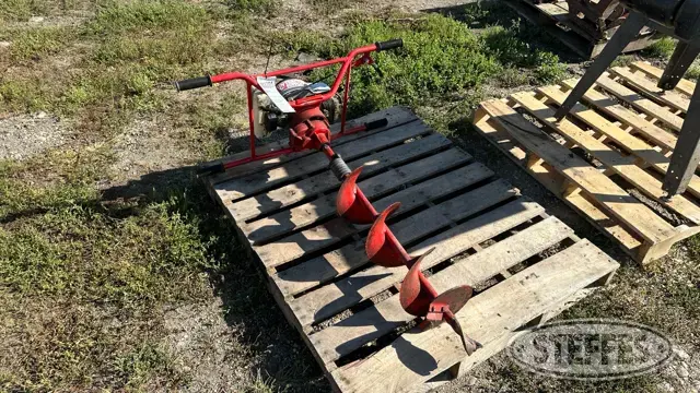 Tecumseh post hole auger