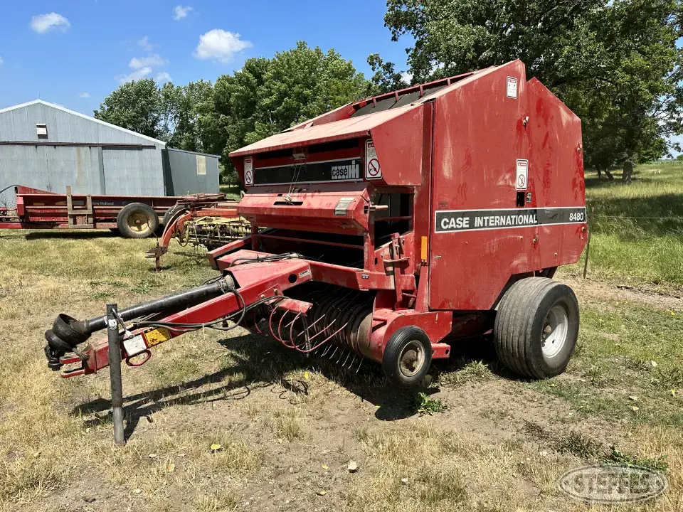 Case IH 8480 Round Baler