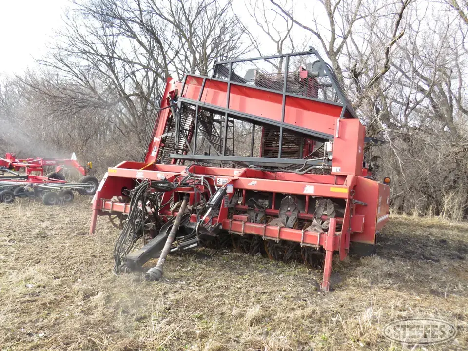 Amity 998 Sugarbeet Harvester