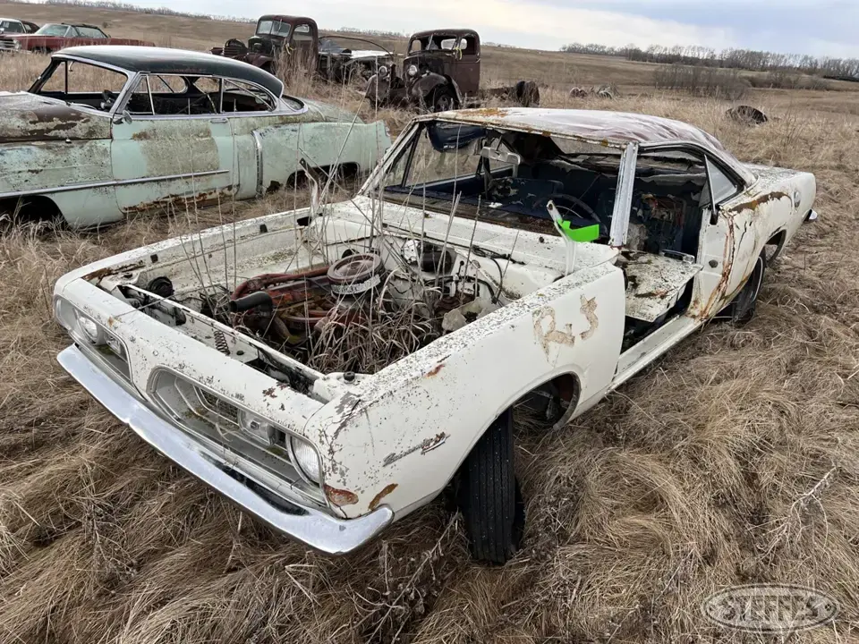 Plymouth Barracuda Car