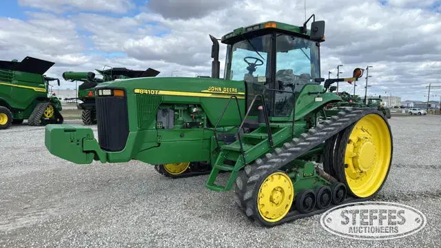 2000 John Deere 8410T