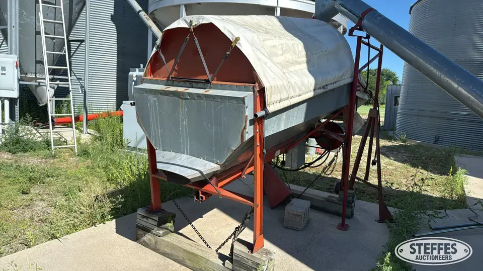 Snowco grain cleaner