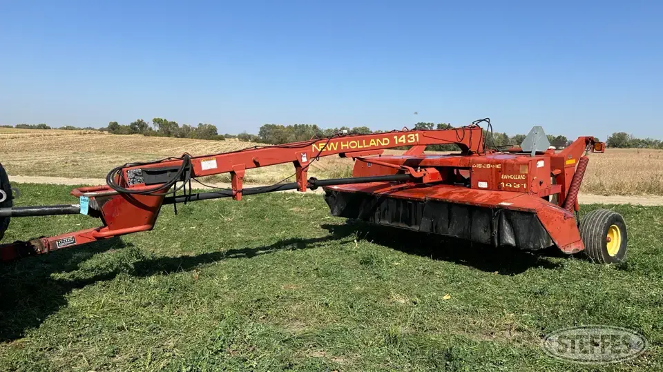 New Holland 1431 Discbine Mower Conditioner