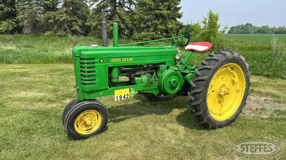 1941 John Deere B Collectible Tractor