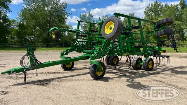 2022 John Deere 2430