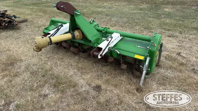John Deere 673
