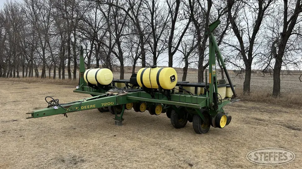 John Deere 7200 Less Than 12 Row Planter