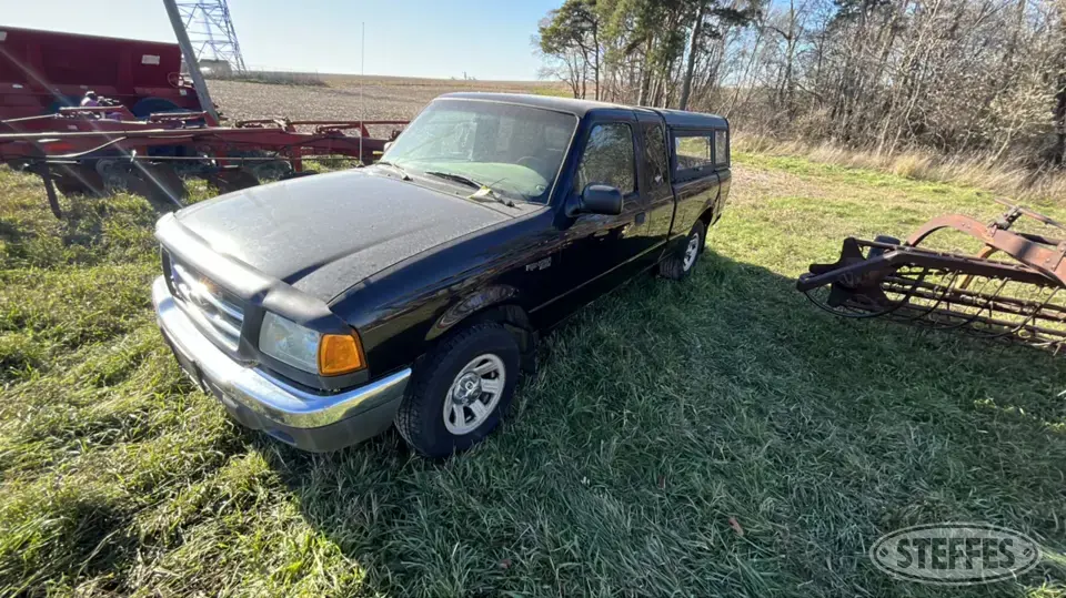 2001 Ford Ranger XLT Compact Pickup