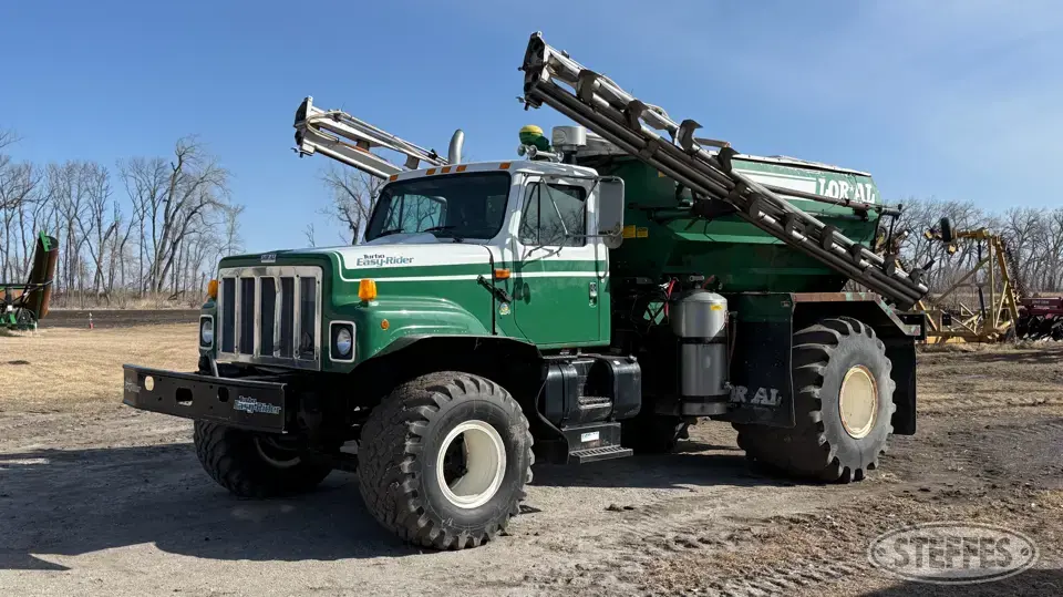 1995 Loral 2710 Self-Propelled Dry Applicators-Spreaders-Floater