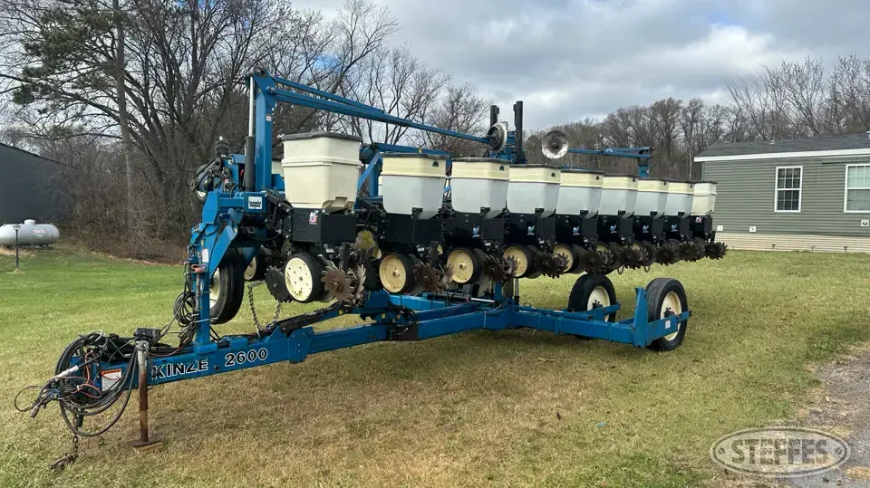 Kinze 2600 Less Than 12 Row Planter