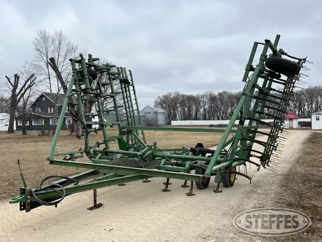 John Deere 1000