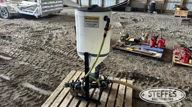 F/S Ag Spray 30 gal. poly mix cone