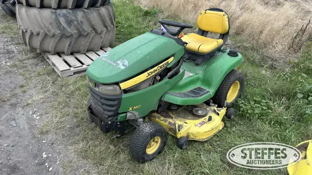 John Deere X360