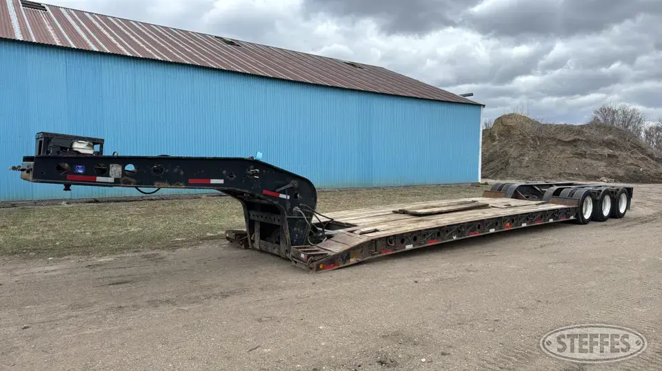 1997 Fontaine TB50NGB Lowboy Trailer