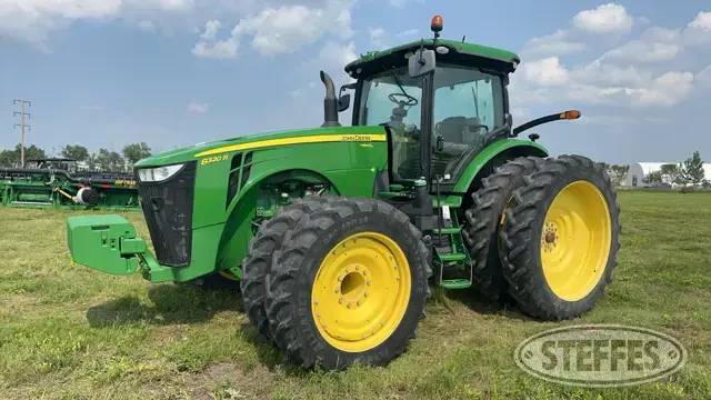 2014 John Deere 8320R