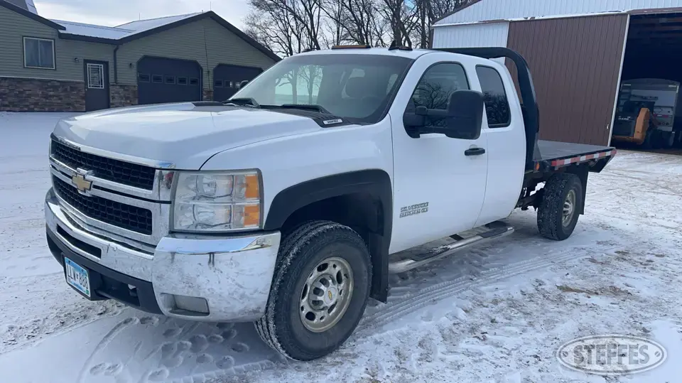 2008 Chevrolet 2500 HD Silverado 3 Quarter Ton Pickup