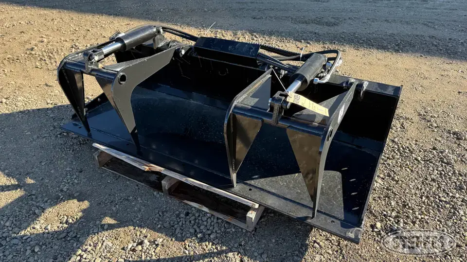 2025 GIYI PG72 Skid Steer Bucket