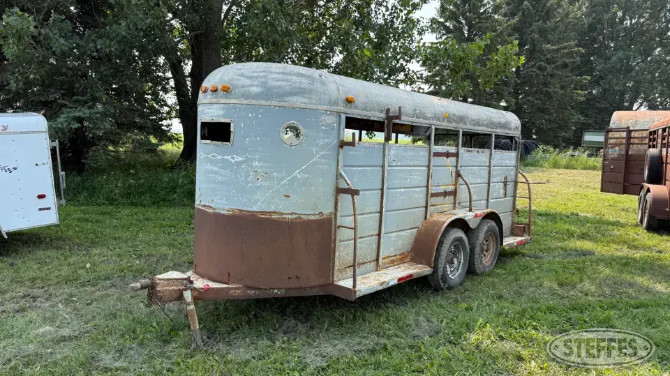 WW Bumper Livestock Trailer