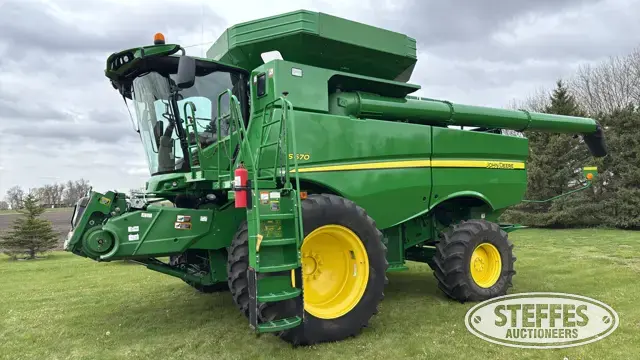 2015 John Deere S670