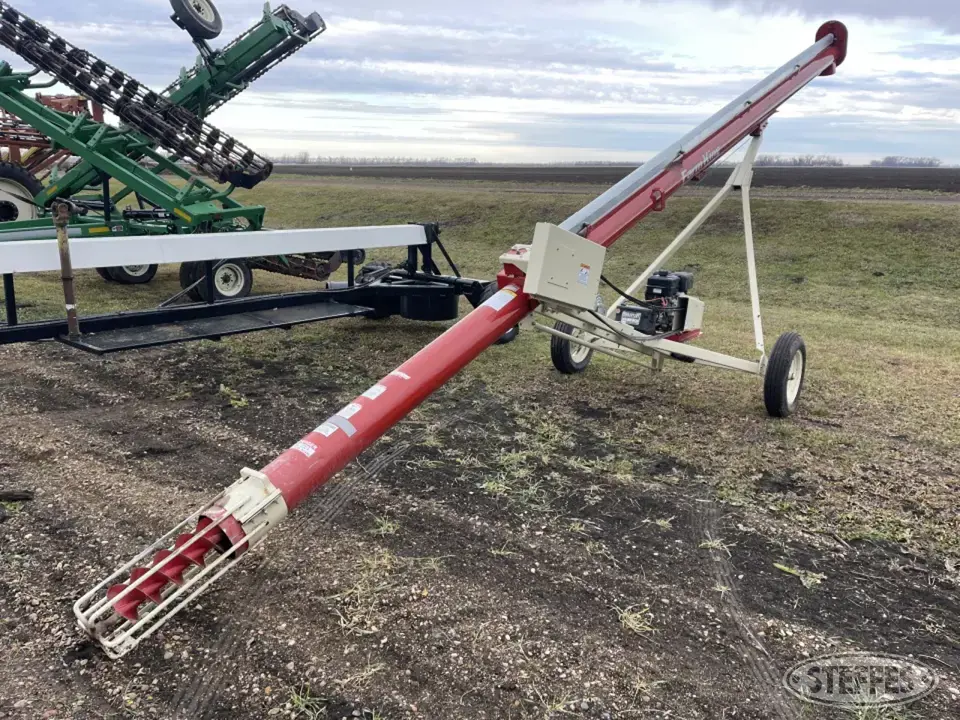 Farm King 831 Straight Auger