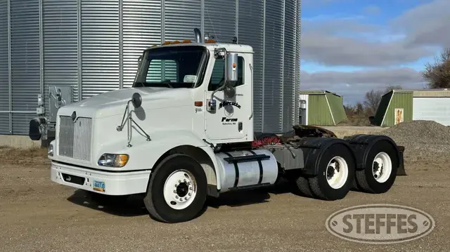 2001 International 9100i