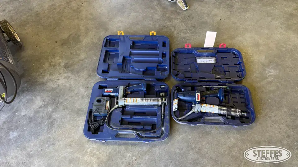 (2) Lincoln Electric grease guns General Tools and Shop Supply