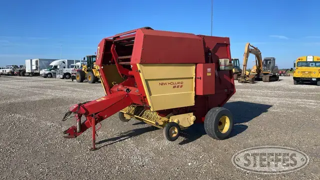 New Holland 855