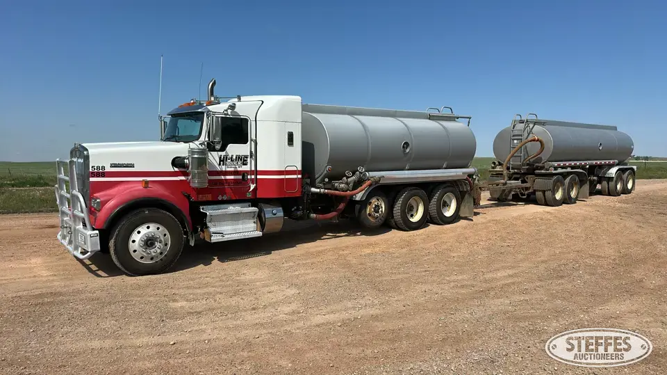 2014 Kenworth W900 4,200 gal. Tank Truck