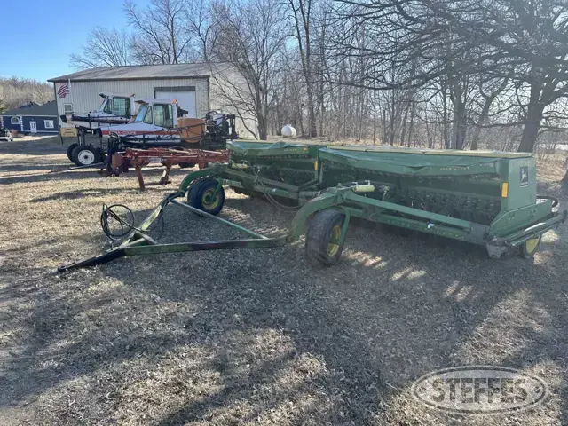 John Deere 9300