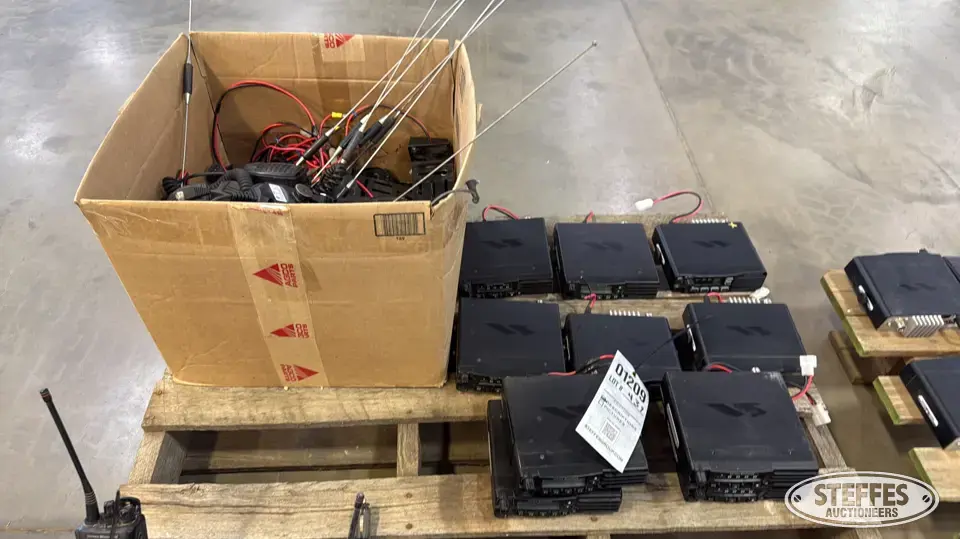 (10) Vertex Standard business band radios