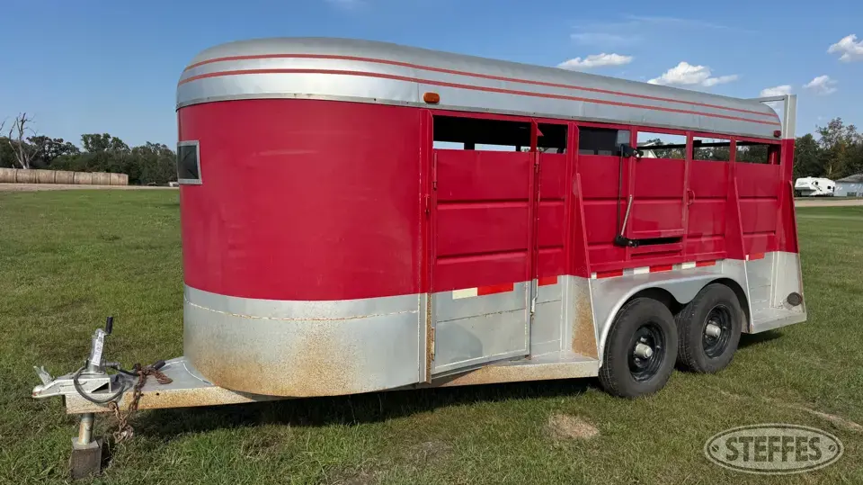 1984 shop-built tandem axle livestock trailer Bumper Livestock Trailer