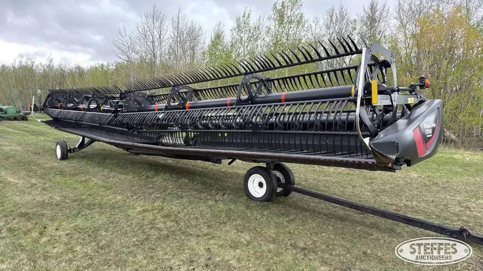 2018 MacDon FD140 Draper Head