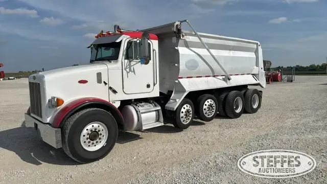 2001 Peterbilt 357