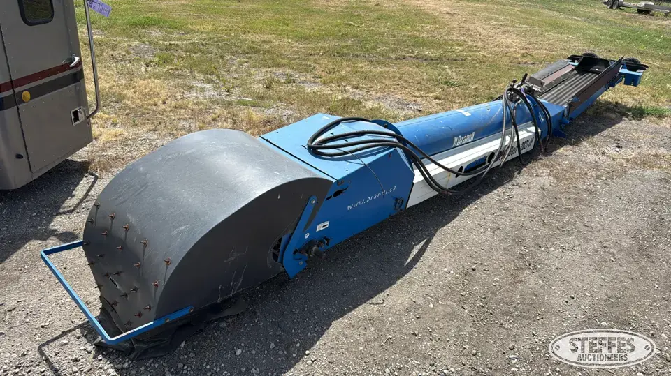 2004 Brandt 2021LP Transfer-Jump Augers and Conveyor