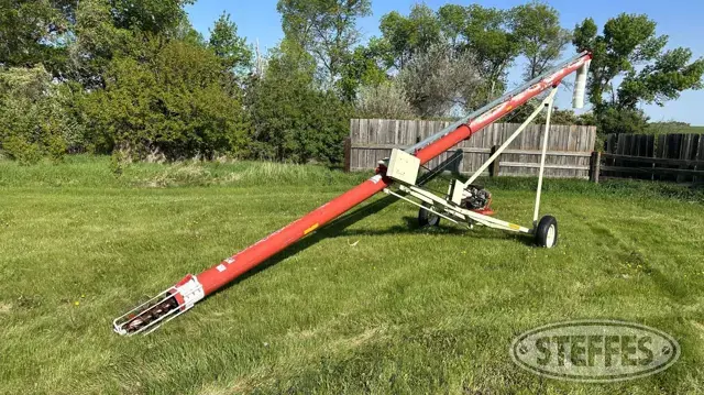 Farm King 841