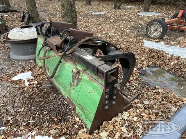 John Deere Grapple Bucket