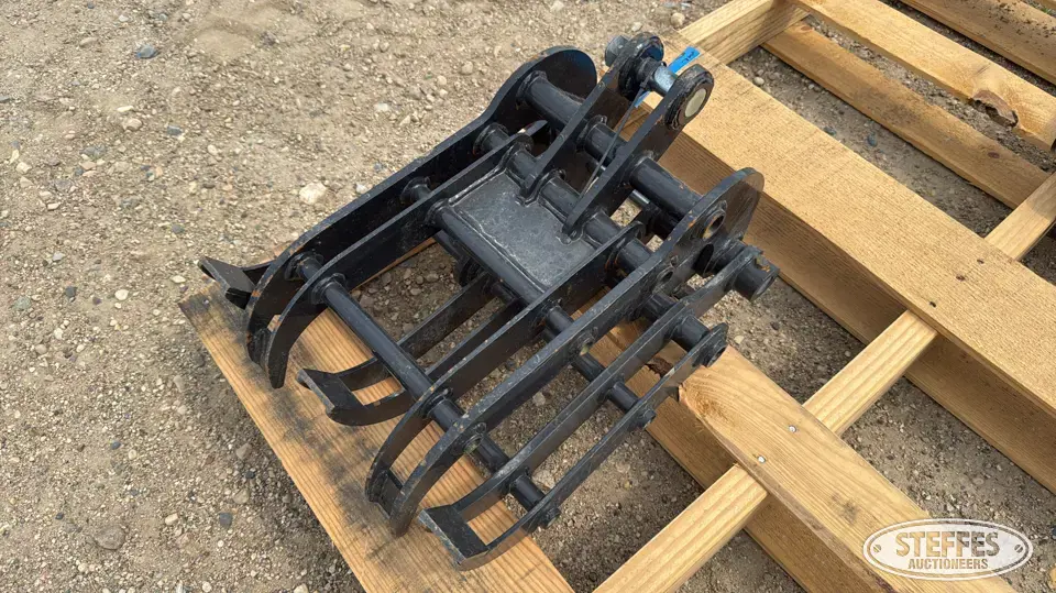 Mini excavator grapple Excavator Attachment