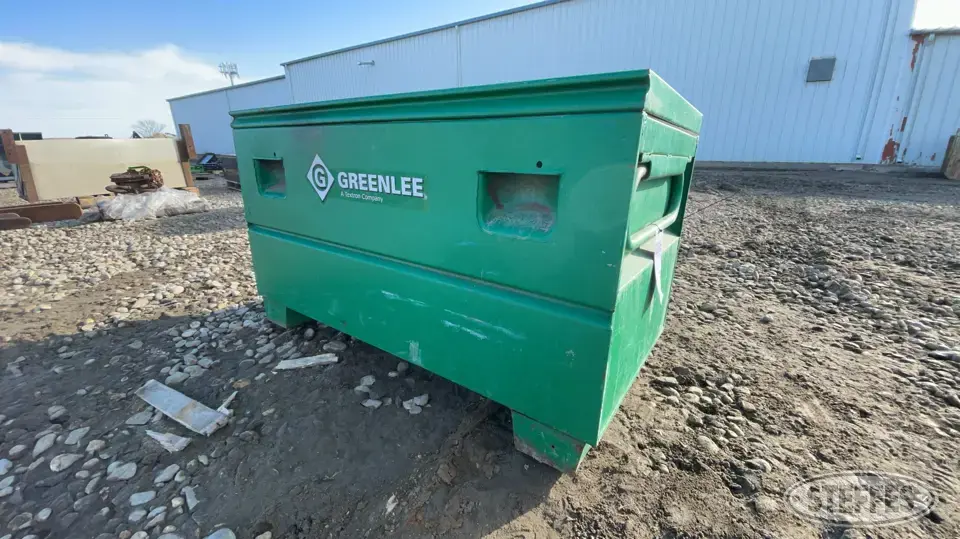 GreenLee Storage and Bench